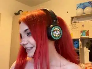 Camsoda Nude Webcam of redheadcatxdd
