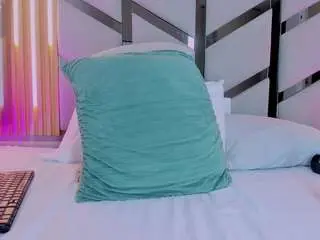 Camsoda Watch Live Sex Cams of victoria-luxx