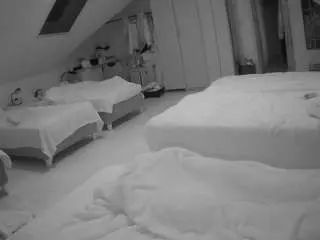 Camsoda Free Porn Cam of voyeurcam-julmodels-bed-3