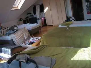 Camsoda Live Sex of voyeurcam-julmodels-bed-3