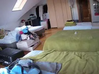Camsoda Free Porn Cam of voyeurcam-julmodels-bed-3