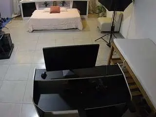 Camsoda Best Webcam of voyeurcam-jb-photo-studio