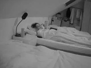 Camsoda Adult Webcam of voyeurcam-julmodels-bed-4