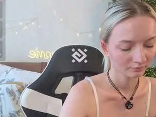 Camsoda Adult Webcams of elvinabrowning