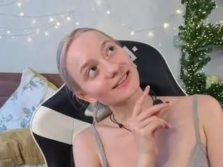 Camsoda Live Sex Cam of elvinabrowning