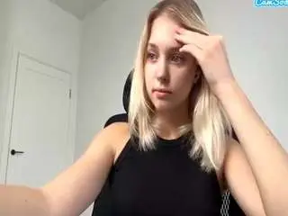 Camsoda Free Live Porn of twannasanchec
