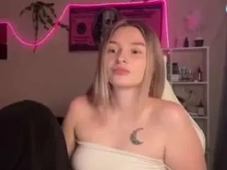 Camsoda Watch Live Sex Cams of kalisoltero
