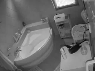 Camsoda Adult Webcams of voyeurcam-julmodels-bath-1st-2