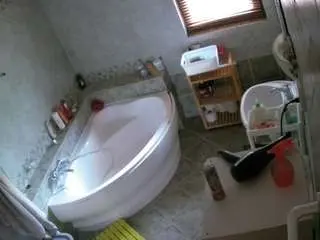 Camsoda Best live sex cam show of voyeurcam-julmodels-bath-1st-2