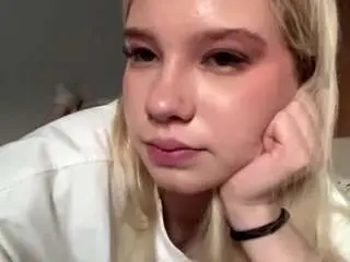 Camsoda Free Porn Cam of samellaskrzypek