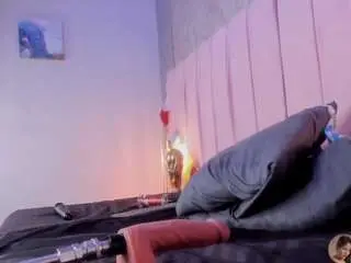 Camsoda Free Porn Cam of hillary-collins