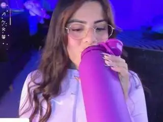 Camsoda Watch Live Sex Cams of ivynaugthyqueen