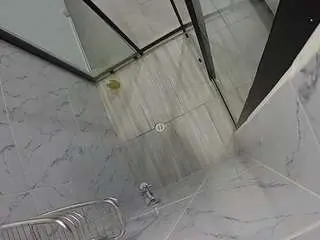 Camsoda Sex Cam of voyeurcam-jb-shower-2