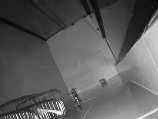 Camsoda Private Sex Chat of voyeurcam-jb-shower-2