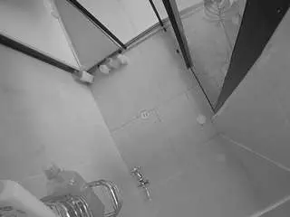 Camsoda Live Sex Cam of voyeurcam-jb-shower-2