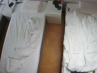 Camsoda Free Live Porn of voyeurcam-julmodels-bed-5