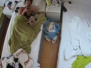 Camsoda Adult Webcam of voyeurcam-julmodels-bed-5