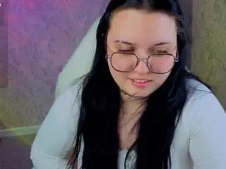 Camsoda Sex Cam of kira-gold