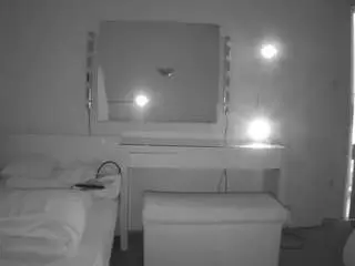 Camsoda Sex Cam of voyeurcam-julmodels-living-6