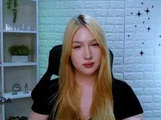 Camsoda Free Porn Cam of playful-sophie