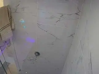 Camsoda Sex Chat of voyeurcam-casa-salsa-bathroom-11