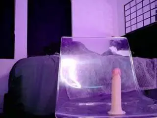 Camsoda Sex Cam of midnightrose11