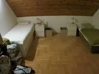 Camsoda Private Sex Chat of voyeurcam-julmodels-greybed-3