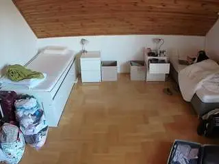 Camsoda Adult Video Chat of voyeurcam-julmodels-greybed-3