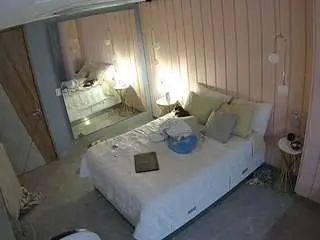 Camsoda Live Sex Cam of voyeurcam-casa-salsa-bedroom-2