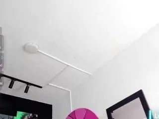 Camsoda Free Porn Cam of caliope777