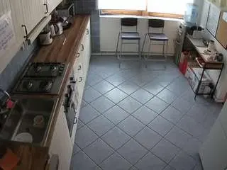 Camsoda Free Porn Cam of voyeurcam-julmodels-kitchen-2