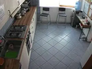 Camsoda Free Porn Cam of voyeurcam-julmodels-kitchen-2