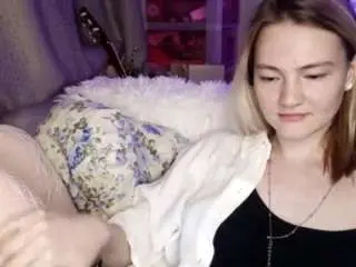 Camsoda Nude Webcam of cherriequinalty