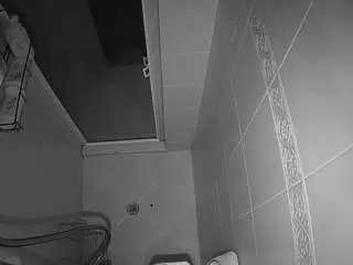 Camsoda Adult Video Chat of voyeurcam-baileybase-shower