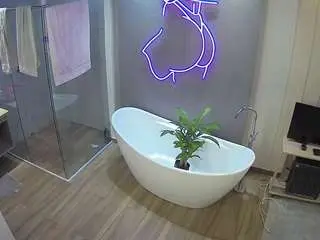 Camsoda Free Porn Cam of voyeurcam-casa-salsa-bathroom-5