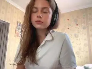 Camsoda Nude Webcam of reinaglavan