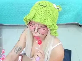 Camsoda Sex Chat of safiro-agata