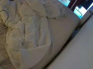 Camsoda Adult Webcam of voyeurcam-julmodels-whitebed-4