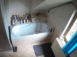 Camsoda Best live sex cam show of voyeurcam-julmodels-bath-2nd-1