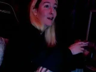 Camsoda Live Porn of candismiths