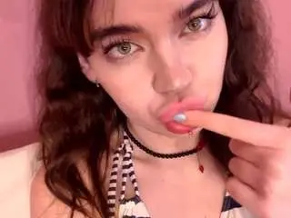 Camsoda Sex Cam of yanirajunk