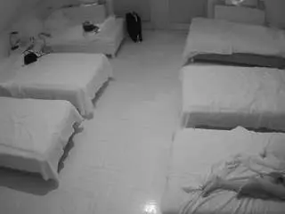 Camsoda Sex Cam of voyeurcam-julmodels-bed-6