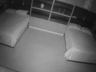 Camsoda Free Porn Cam of voyeurcam-casa-salsa-versus-room