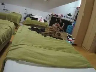 Camsoda Live Porn of voyeurcam-julmodels-bed-1