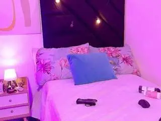 Camsoda Free Live Porn of little-aprill