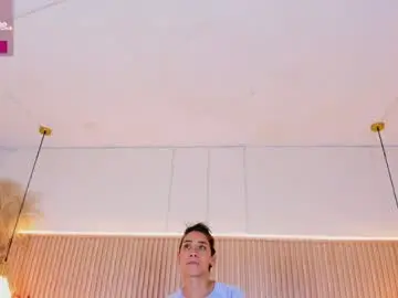 Chaturbate Live Sex Cam of nahimithompson