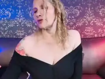 Chaturbate Sex Cam of evangelinelove_