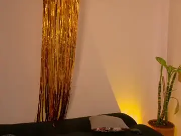 Chaturbate Live Sex Cam of belle_seduction