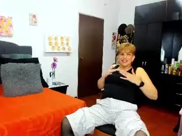 Chaturbate Free Live Porn of angelina_stone_65
