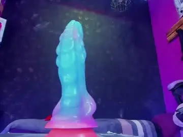 Chaturbate Best live sex cam show of sommer_alexa